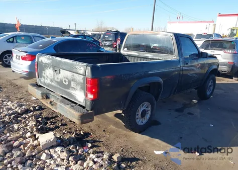 1992 Dodge Dakota from USA, damaged, VIN 1B7GG26X1NS694073